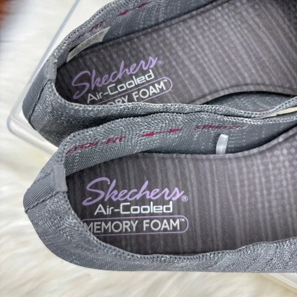 Skechers Women's Gray Flats - Picture 5 of 7